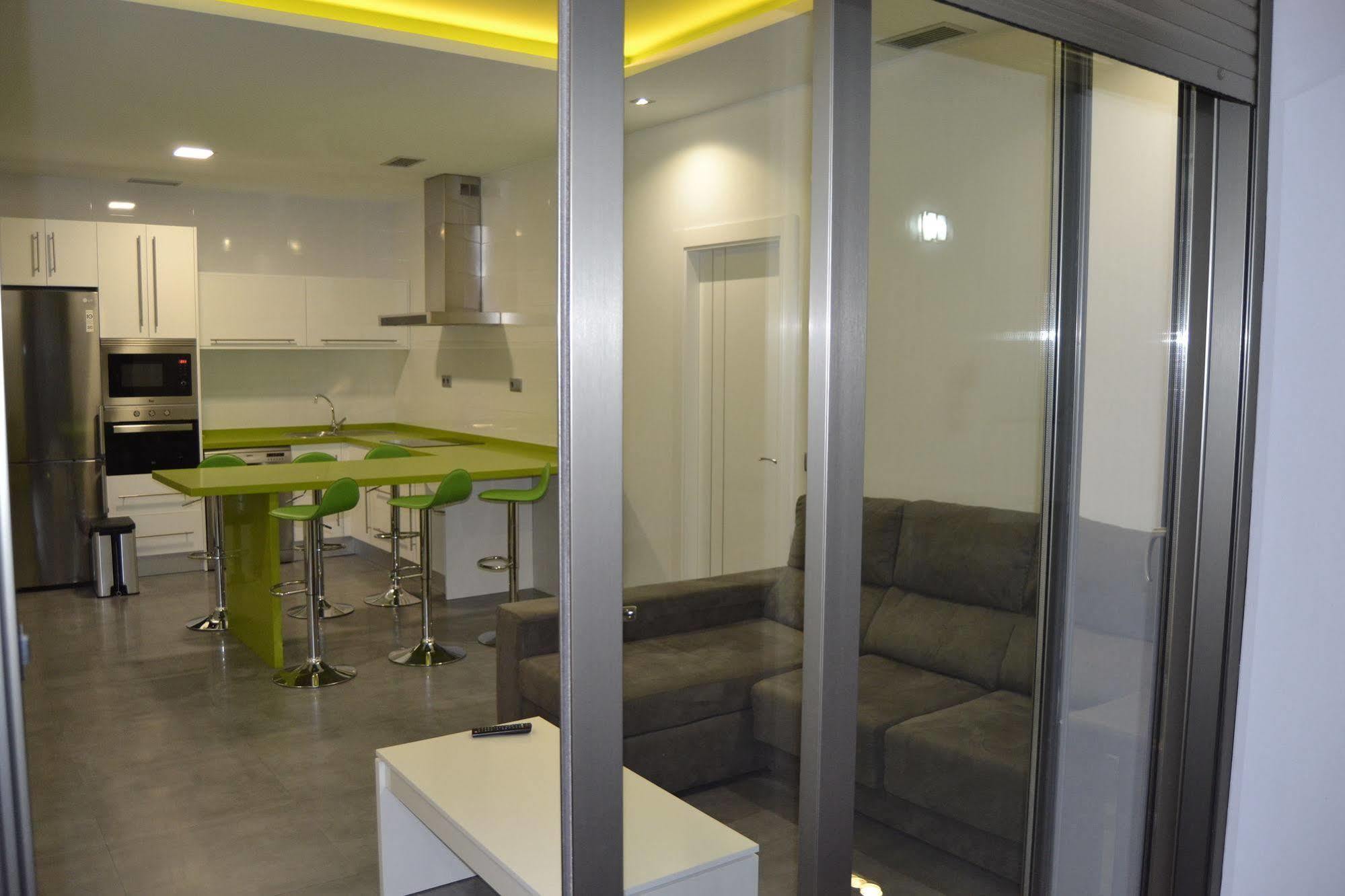 Apartamentos Turisticos Clavero อัลมาโกร ภายนอก รูปภาพ