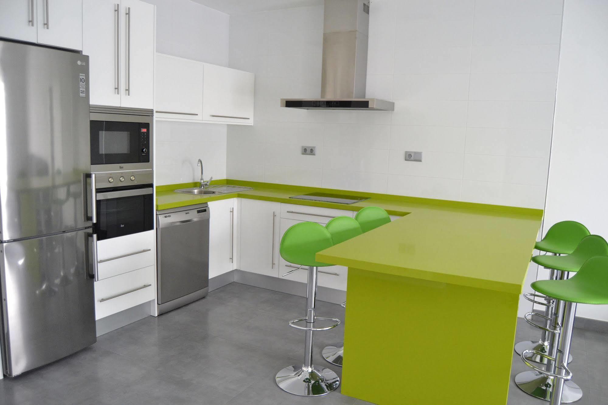Apartamentos Turisticos Clavero อัลมาโกร ภายนอก รูปภาพ