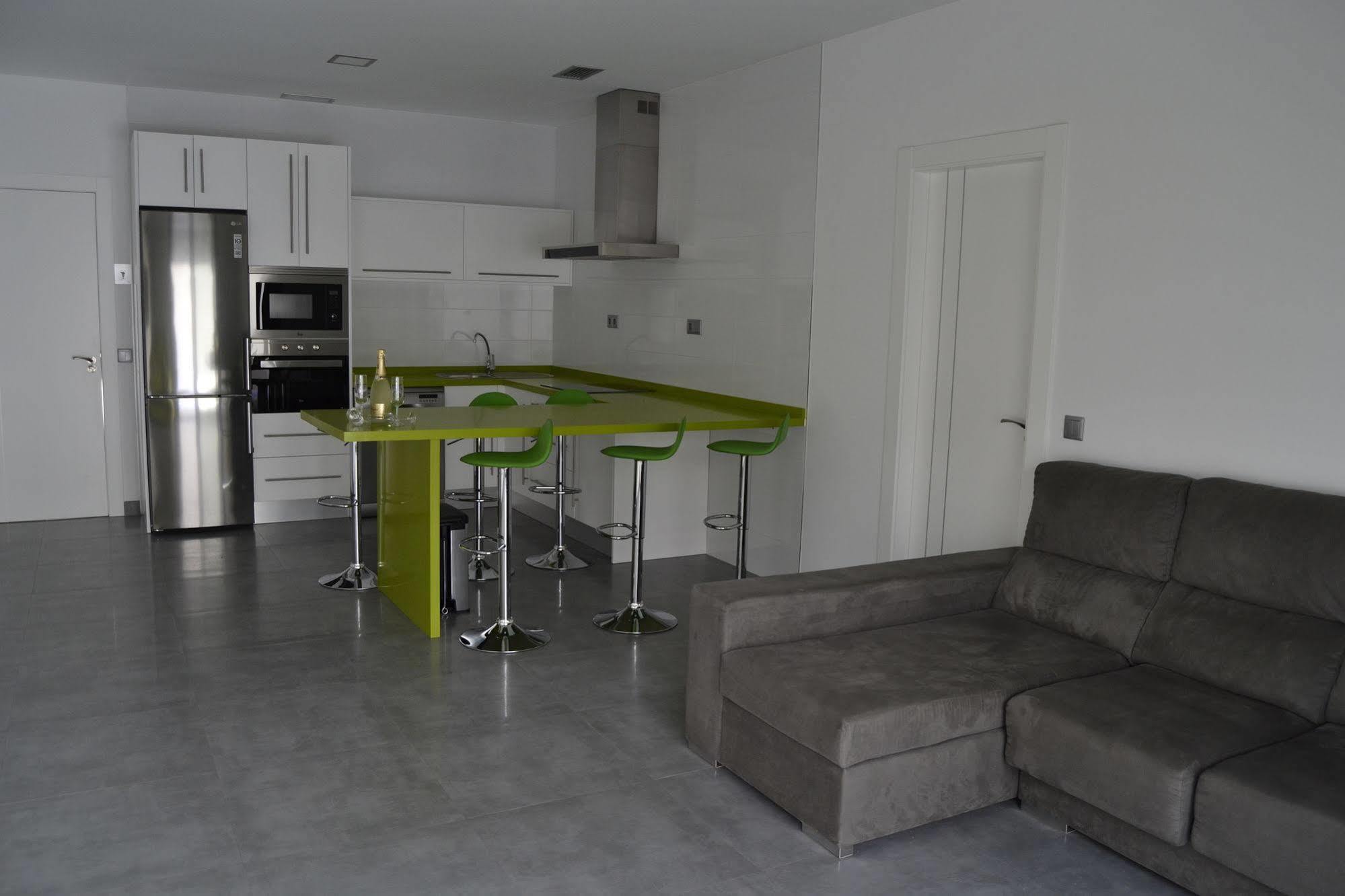 Apartamentos Turisticos Clavero อัลมาโกร ภายนอก รูปภาพ