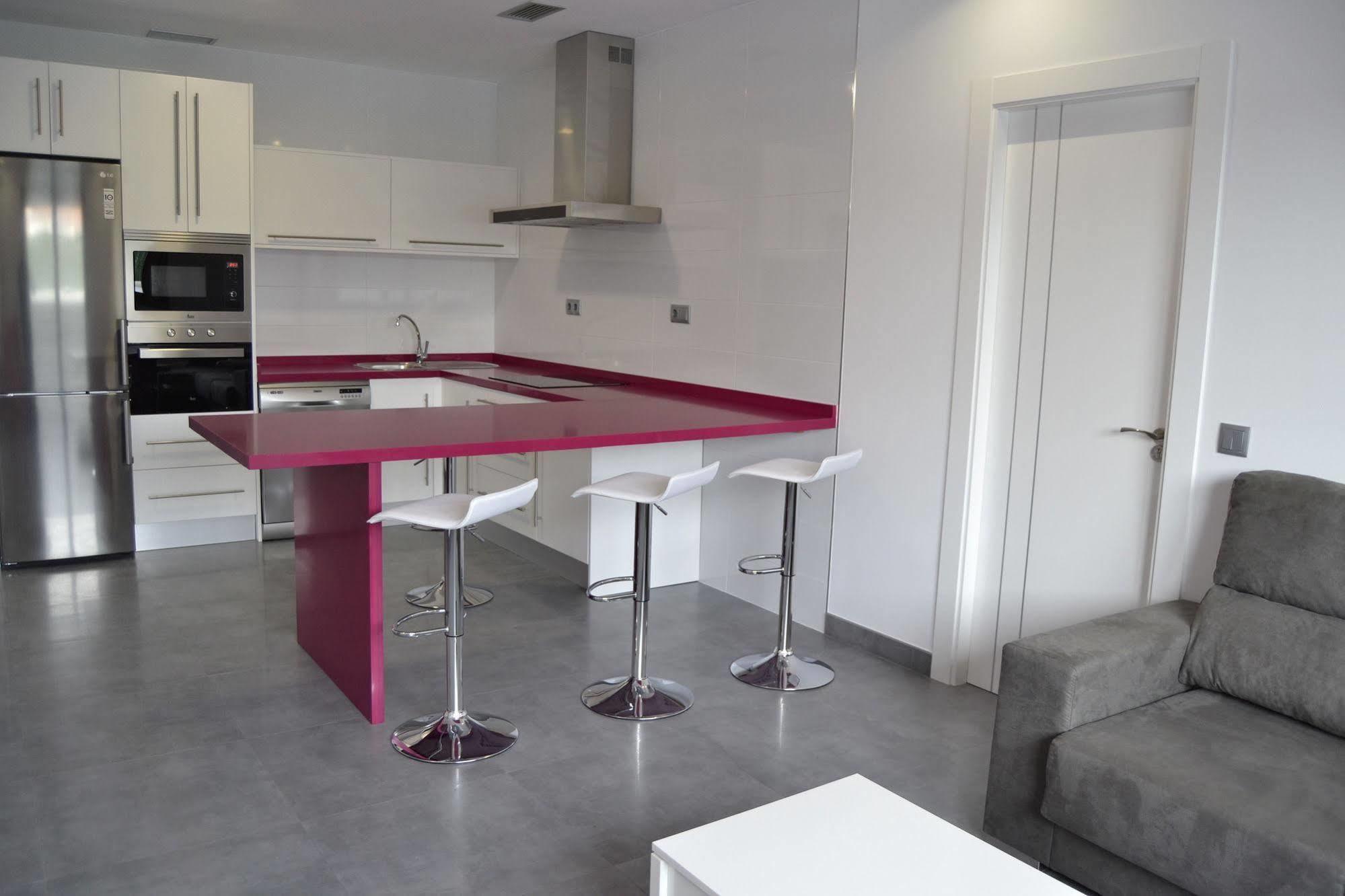 Apartamentos Turisticos Clavero อัลมาโกร ภายนอก รูปภาพ